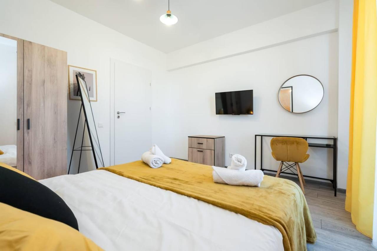 Ferienwohnung Carol New Building With Balcony Bukarest Exterior foto