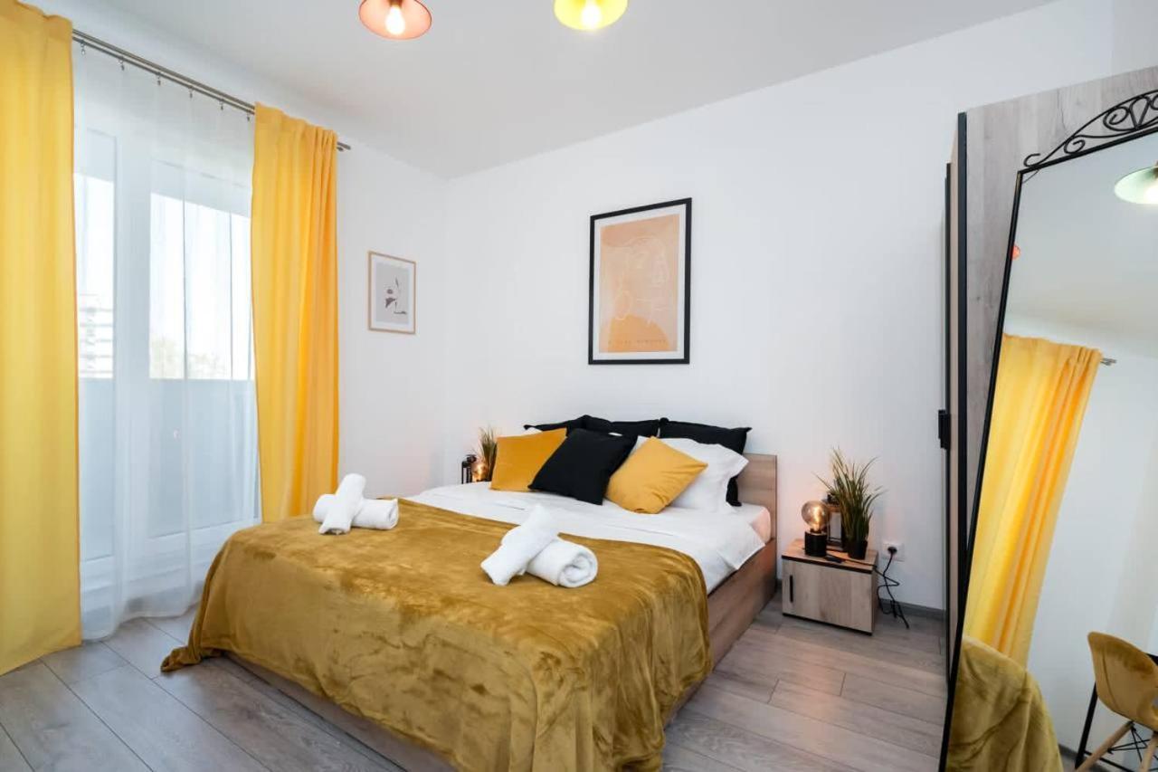 Ferienwohnung Carol New Building With Balcony Bukarest Exterior foto